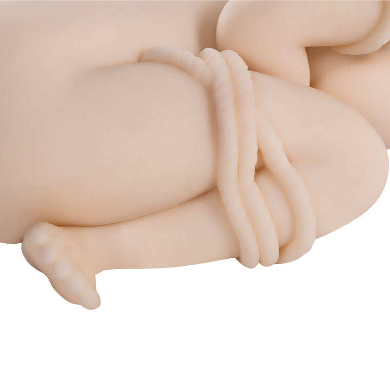 Realistic vagina and anal close-up for male solo play